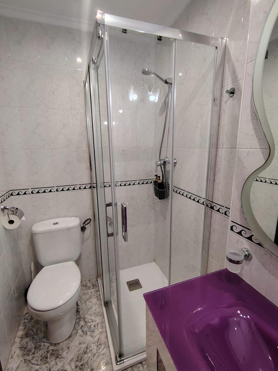 Avello Con Parking Apartamento *